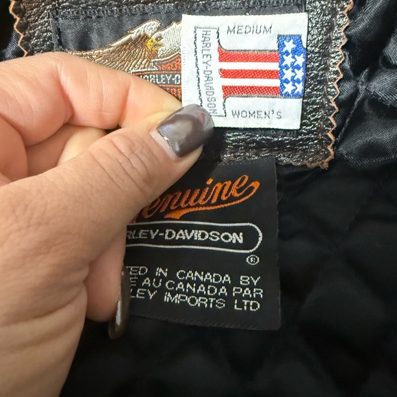 Harley-Davidson Quilted Jacket Label with Brown and Gold Accents - Picture 10 of 11